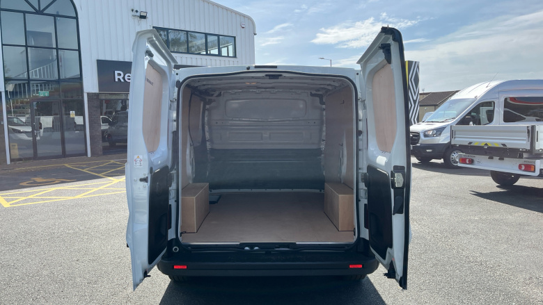 Renault Trafic Swb Diesel SL30 Blue dCi 130 Advance [Safety] Van